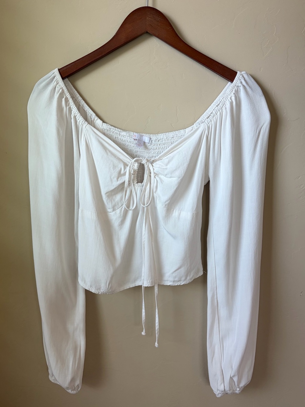 GB by Dillard’s Juniors White/cream Ruched Tie Front Long Sleeve Crop Top S boho